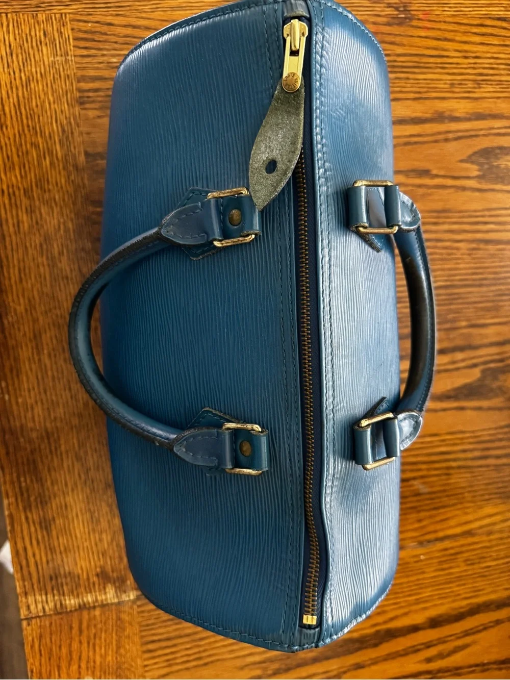 Louis Vuitton structured epi